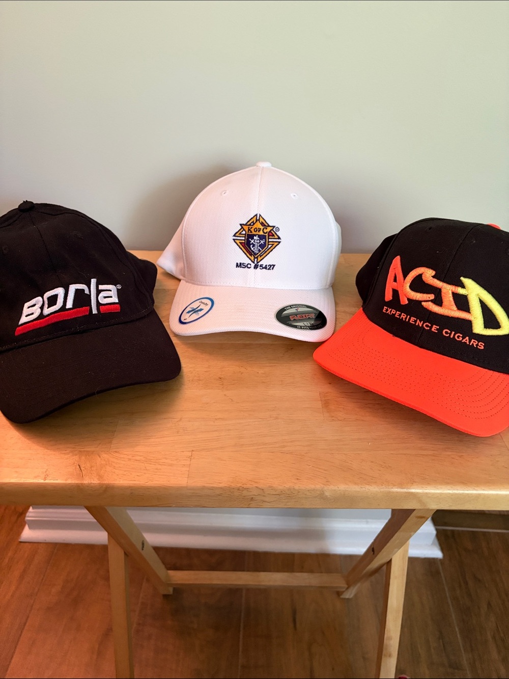 Men’s hats NWOT Set of 3